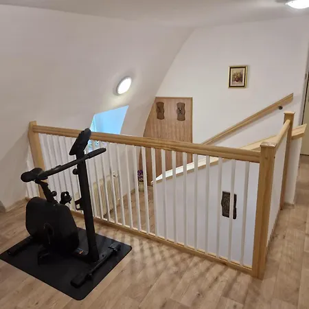 Apartamento U Adršpachu - Dana Tyšerová Janovice (Hradec Kralove)